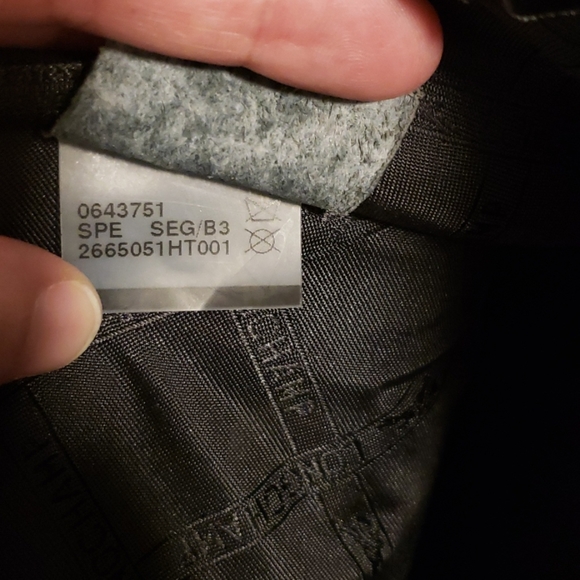 Black Longchamp Roseau Domed Shoulder Bag - Picture 12 of 13